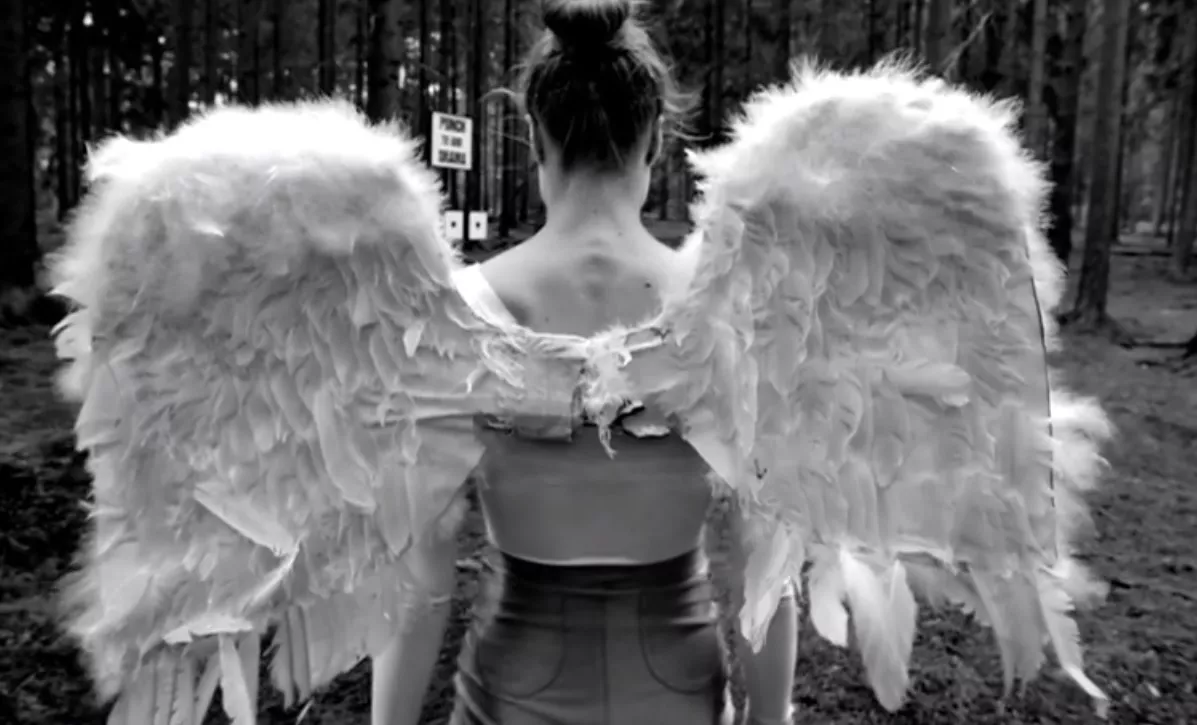 Retrofuturistisk musik för skogsrave