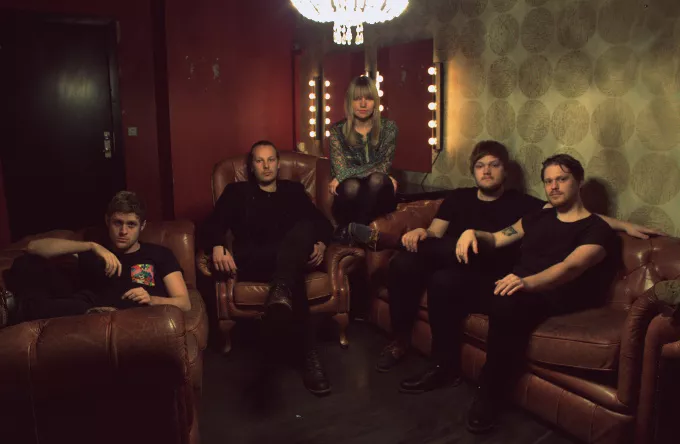 Se ny video fra Rasmus Walters supportband Heimatt