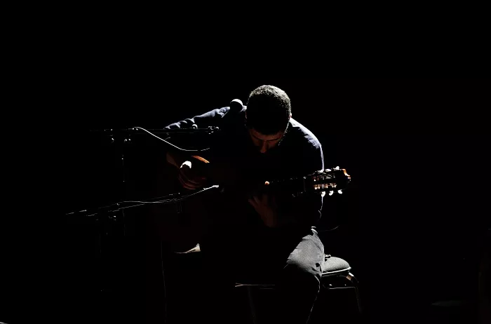 José González giver endnu en koncert
