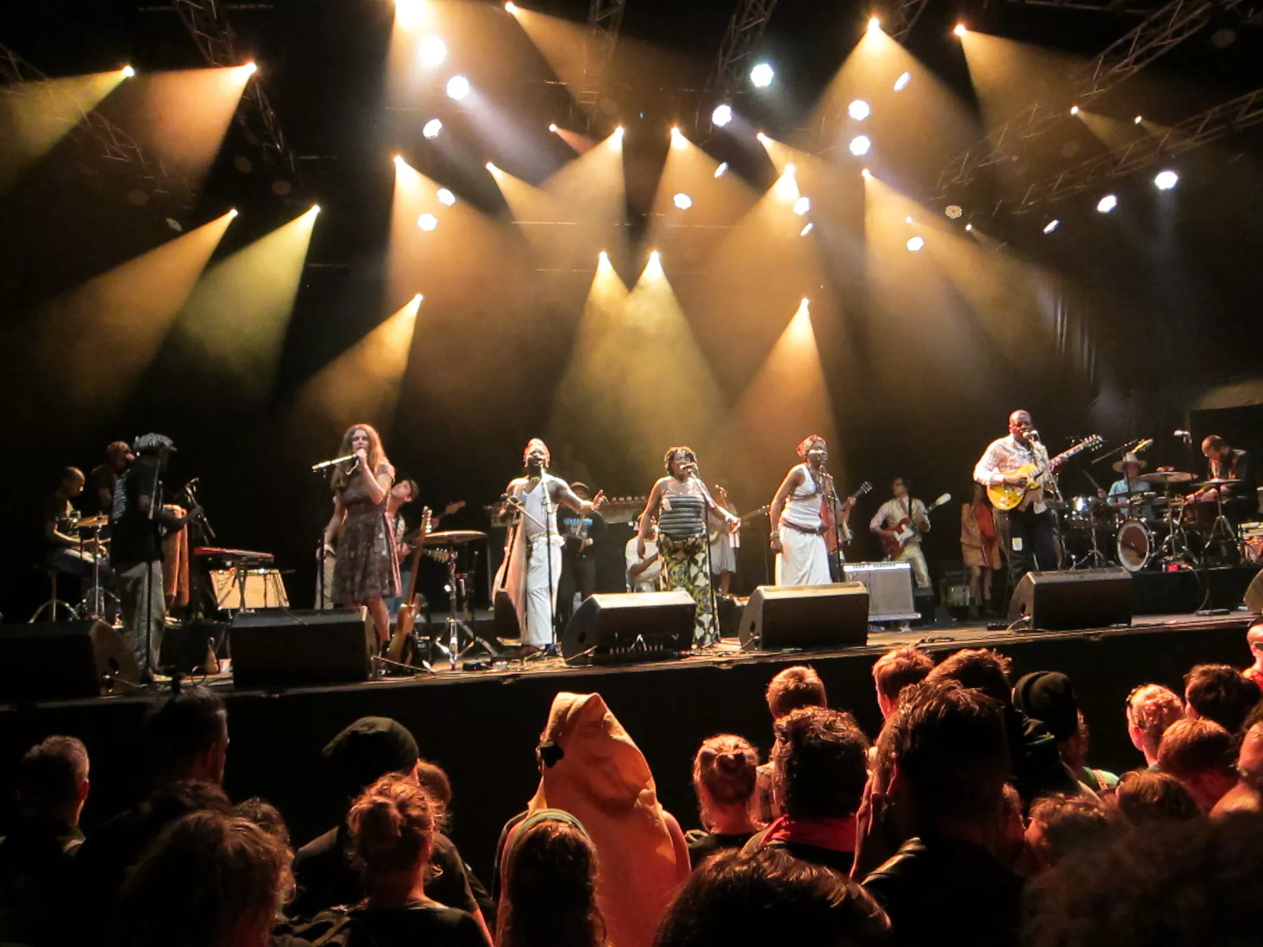 Roskilde Festival, Odeon - Congotronics vs Rockers feat. Konono No 1, Deerhoof, Kasai Allstars, Juana Molina, etc.