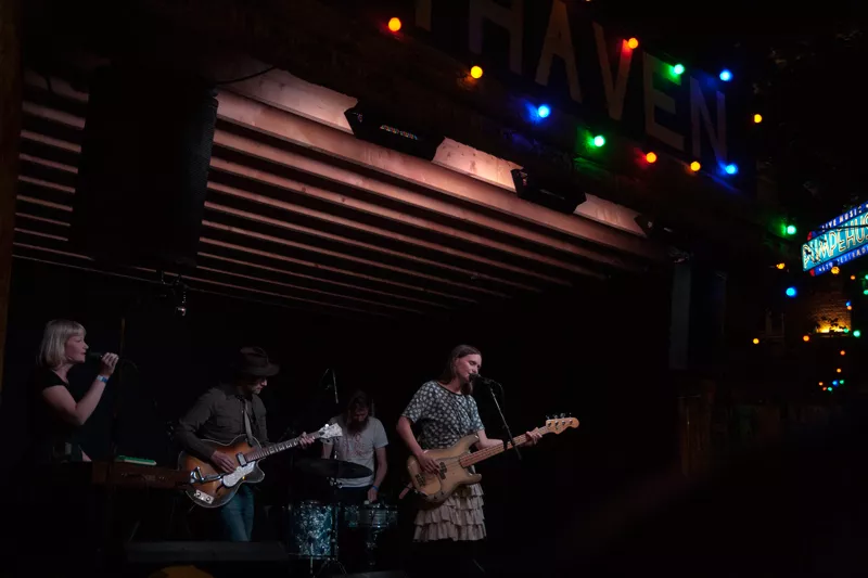 Hør første single med ONBC – med Superheroes-Tanja