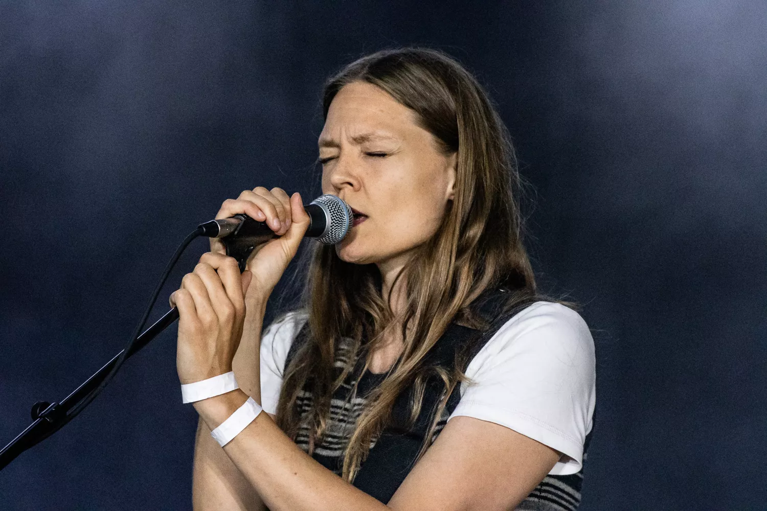 Atmosfærisk og langstrakt start på de orange fornemmelser