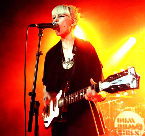 Dum Dum Girls og The So So Glos: Lille Vega, København