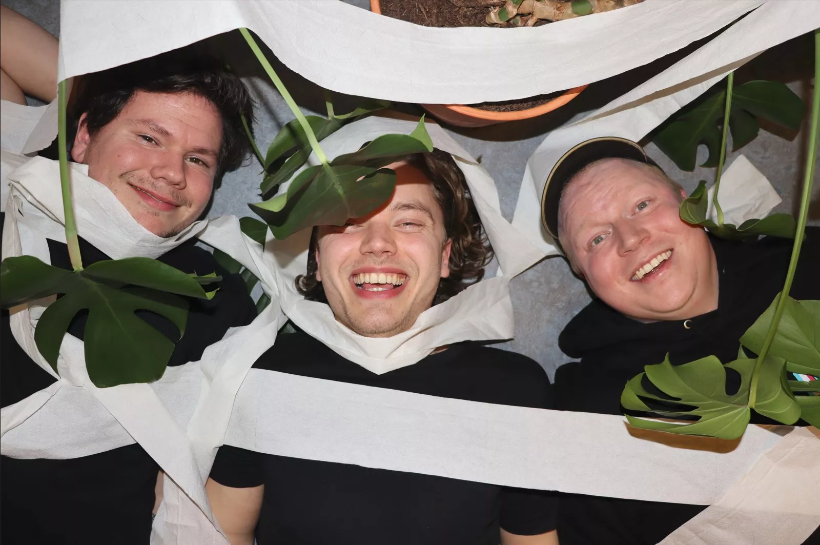 DET HATEFULLE TRØNDELAG-BANDET 'DAMAN SHUREK' MED NY LÅT