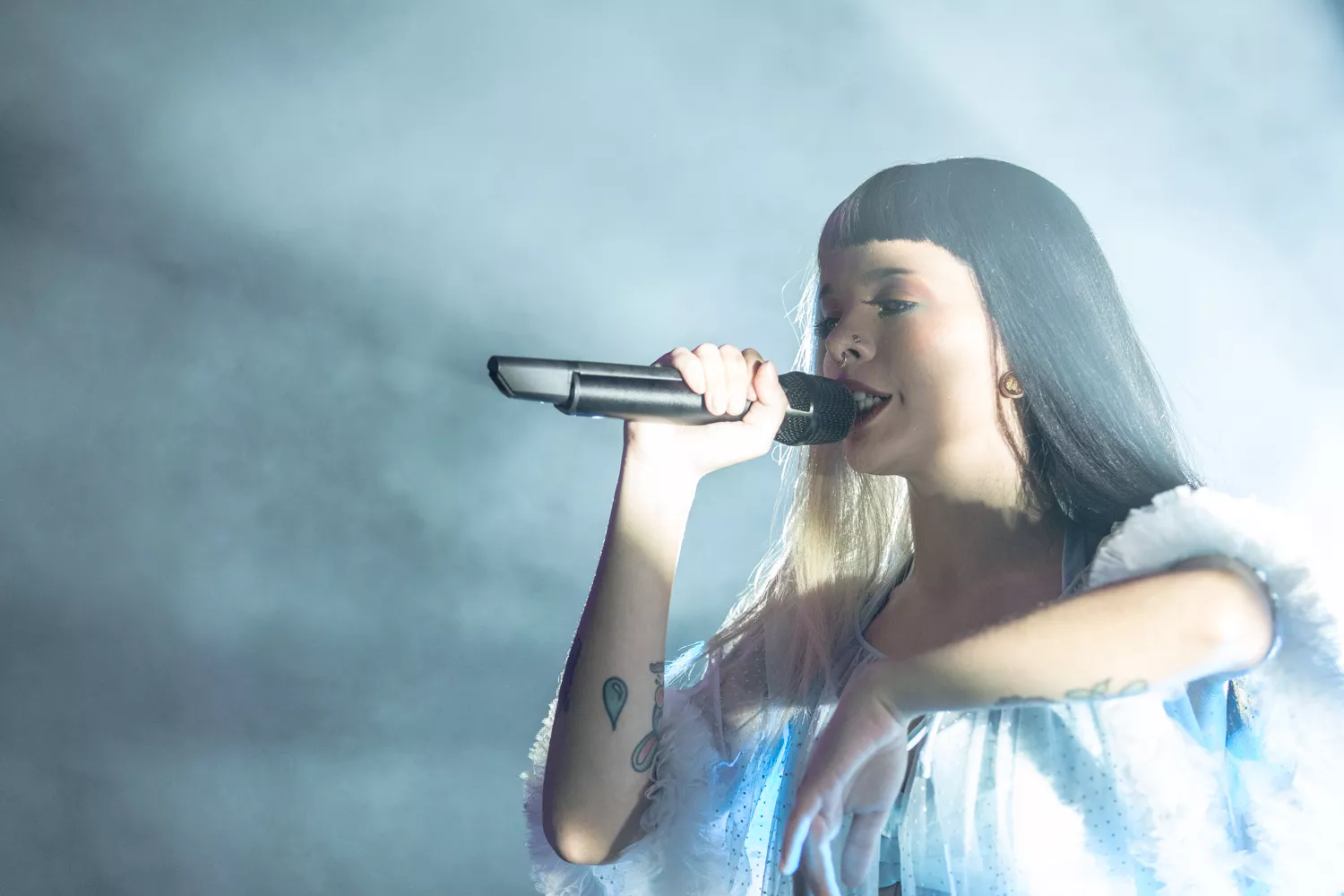 Kraftanstrengelse fra Cry Baby-stjerne uden stemme