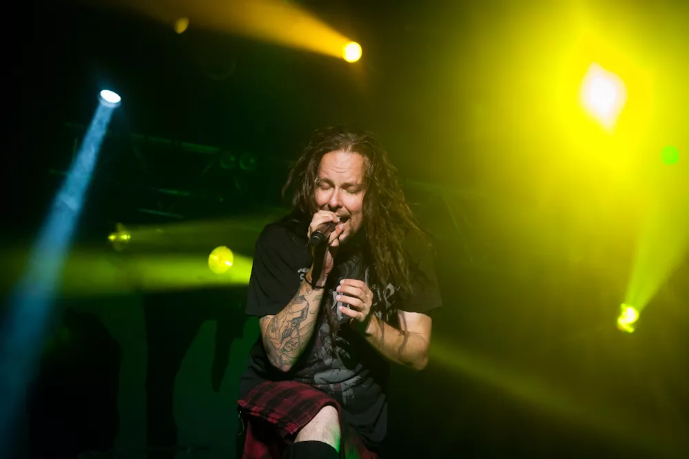 Korns sångare ger ut electro-ep