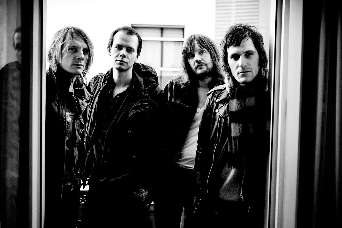 The Blue Van erstatter The Asteroids Galaxy Tour