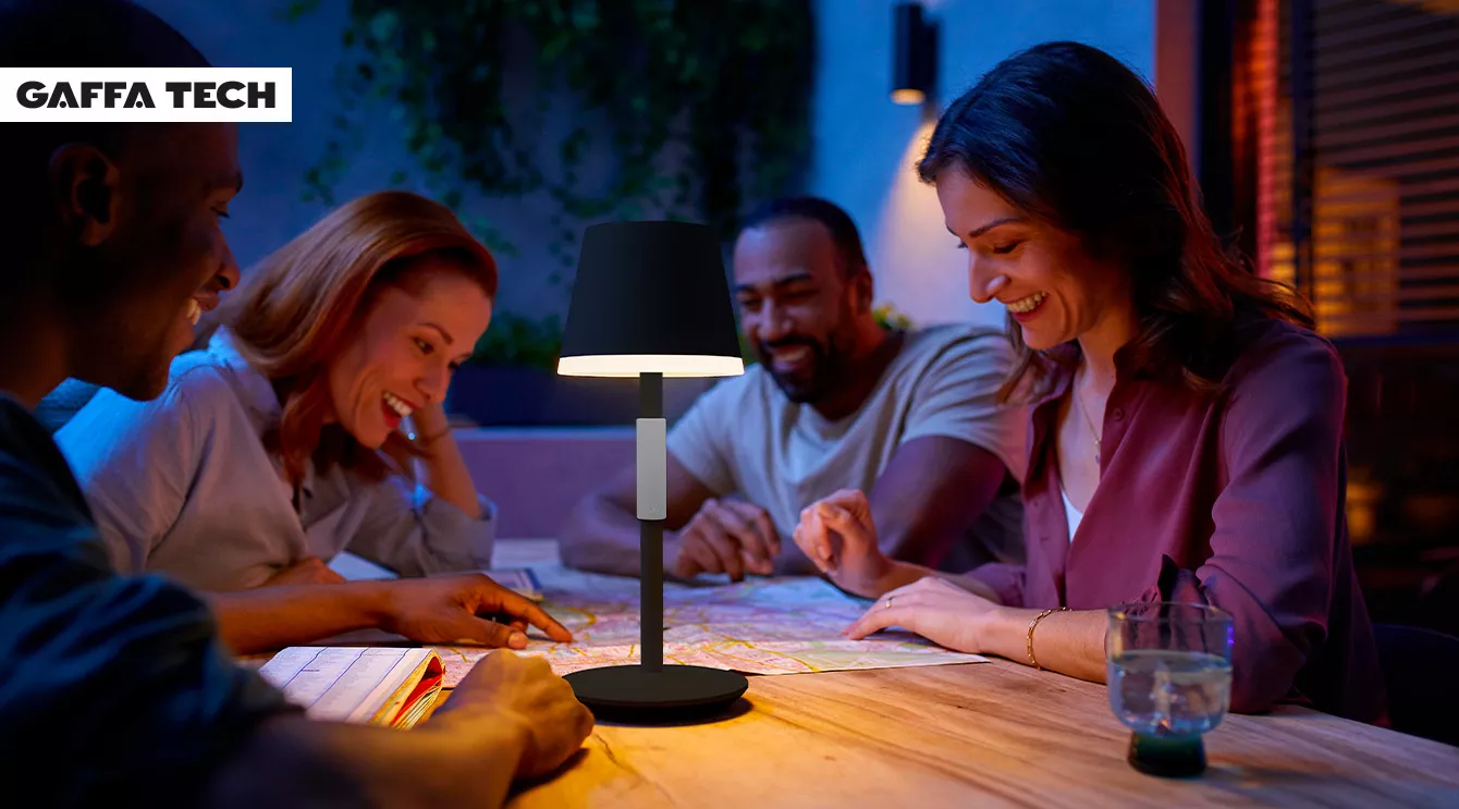 Nu kan tv’et styre lyset i stuen