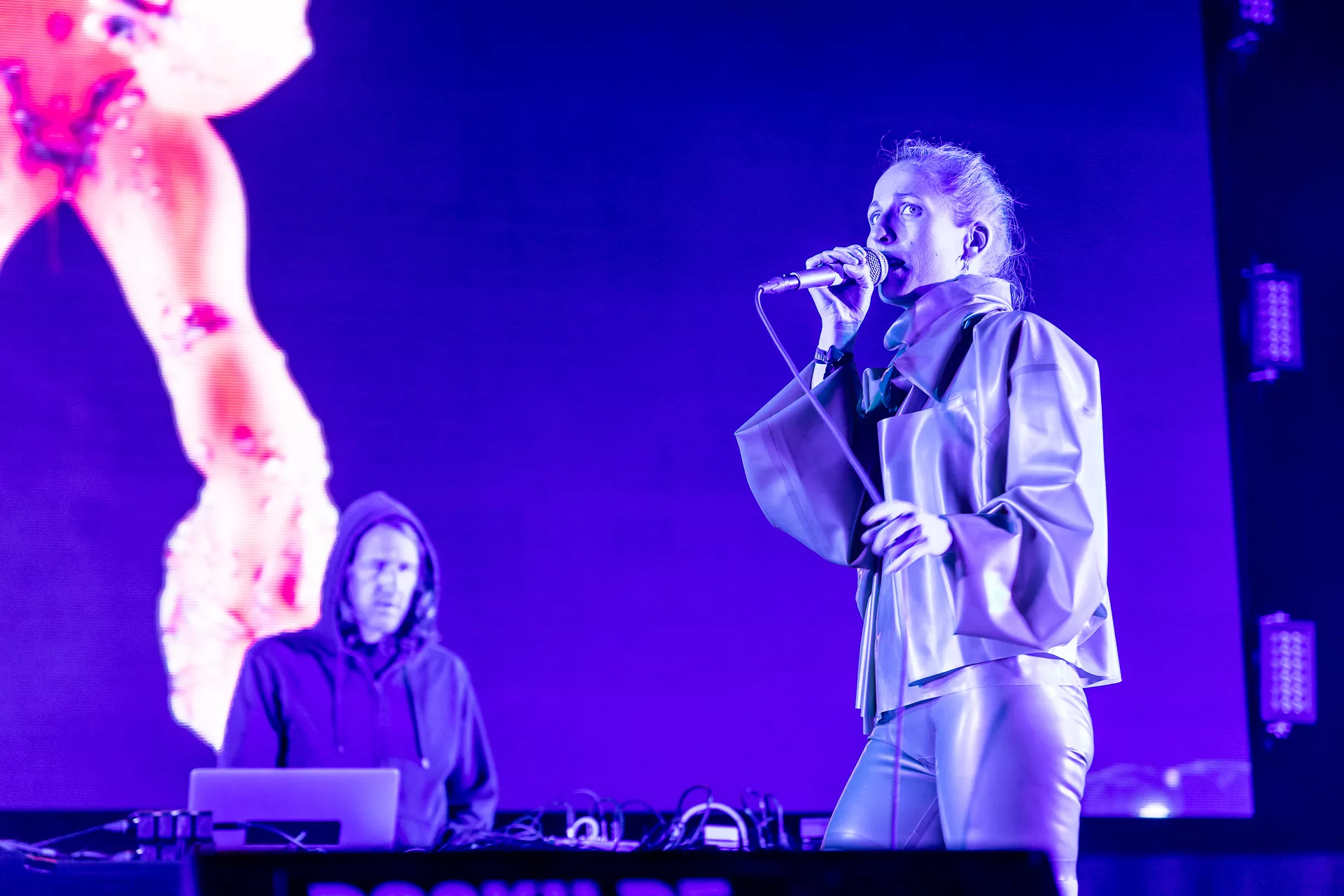 Soft as Snow slog en prut i et ocean