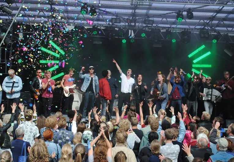  Musikalsk ægtepar fra St. Vincent og Caribou skal lave musik med Thy Music Collective