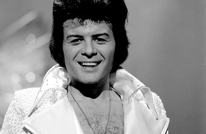 Glamrockare dömd för sexuella övergrepp mot barn