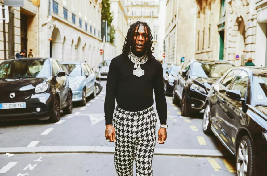 Burna Boy viser global overlegenhed på "Twice as Tall"