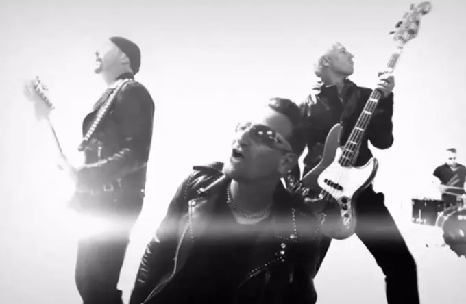 U2 lägger till Sverigespelningar