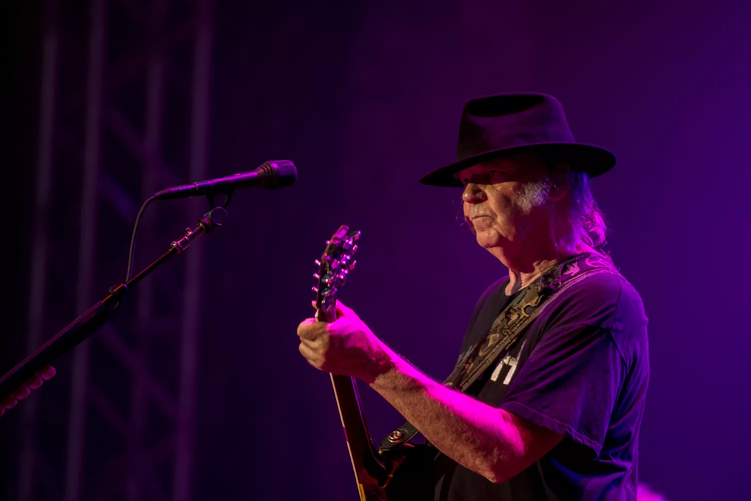 Neil Young till Sverige