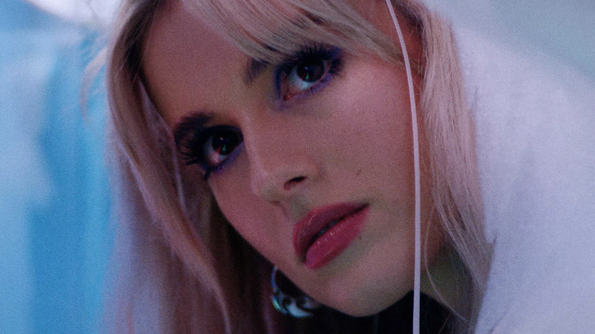 Virgin Miri släpper idag ny musik.