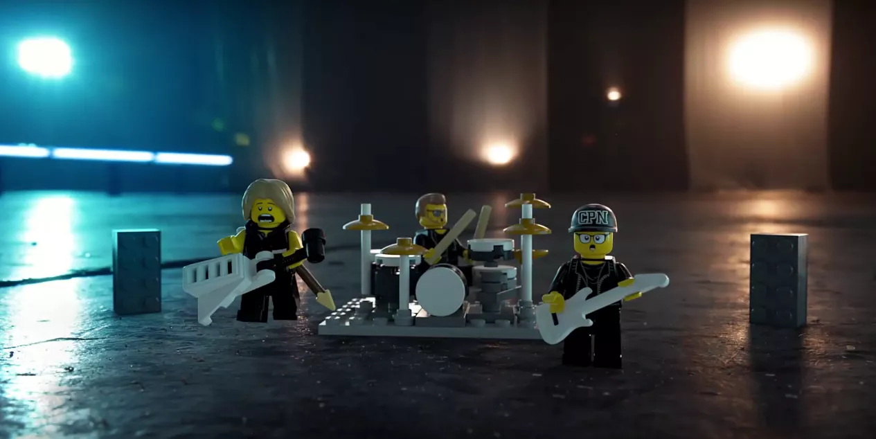 Se Carpark North blive forvandlet til Lego-figurer