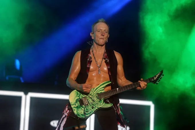 Def Leppards Phil Collen mener AC/DC har «mistet integriteten sin»