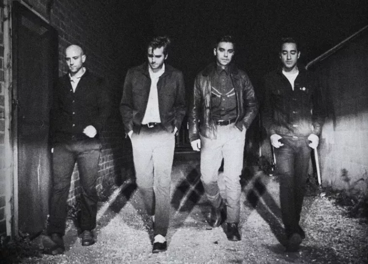 ANMELDELSE: Behændig genrejonglering i varietéens navn