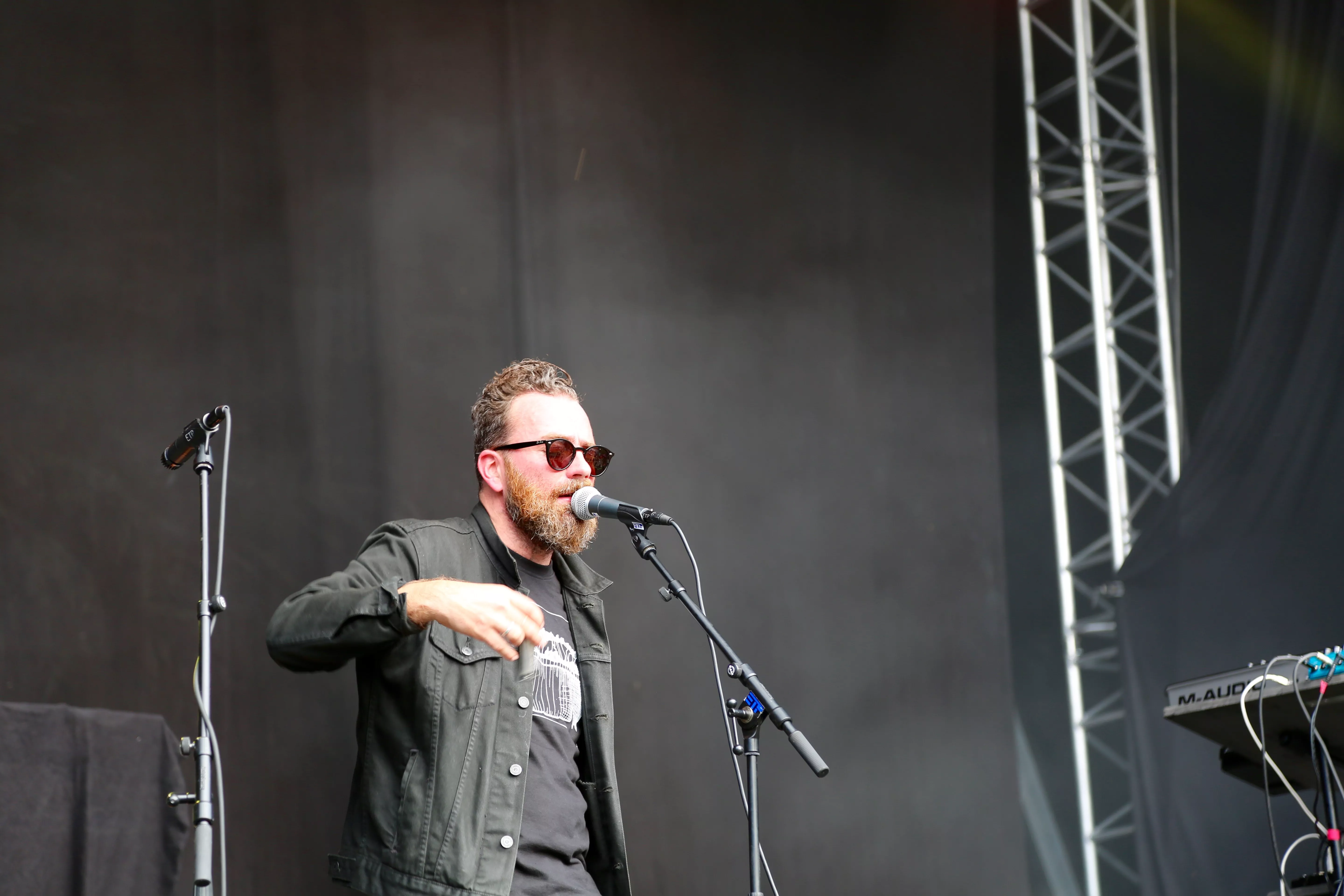 Wonderfestiwall, Hovedscenen - Mikael Simpson