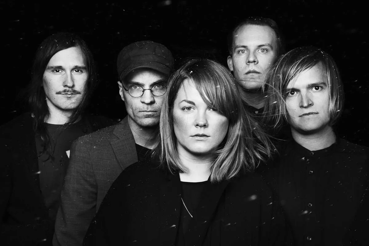 GUIDE: Helgens konsertmåsten – från upprorisk indie till sorgesam julmusik