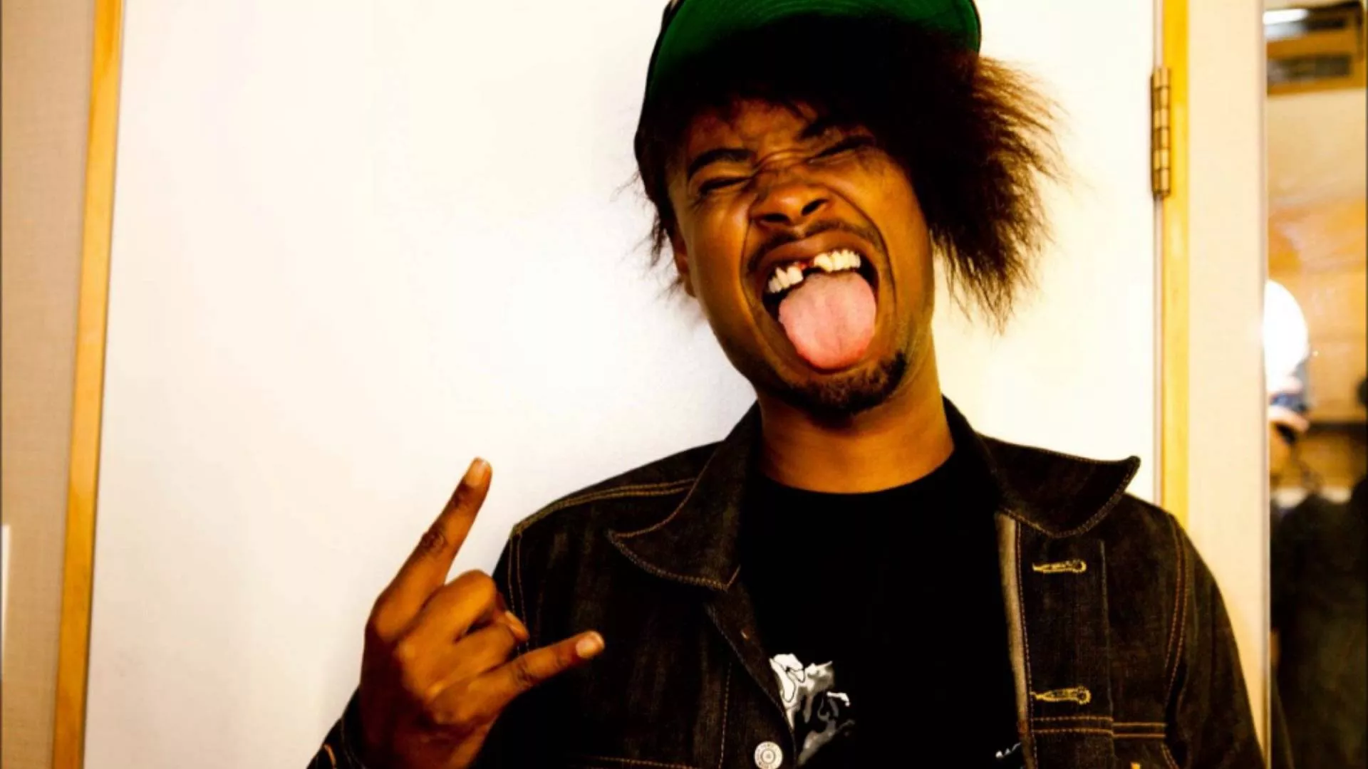 Danny Brown og Earl Sweatshirt bytter venue