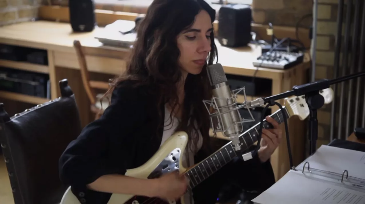PJ Harvey kritiseret af amerikanske politikere