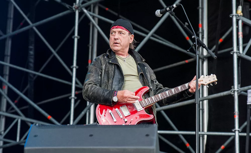 Pugh Rogefeldt slutar som artist – är allvarligt sjuk