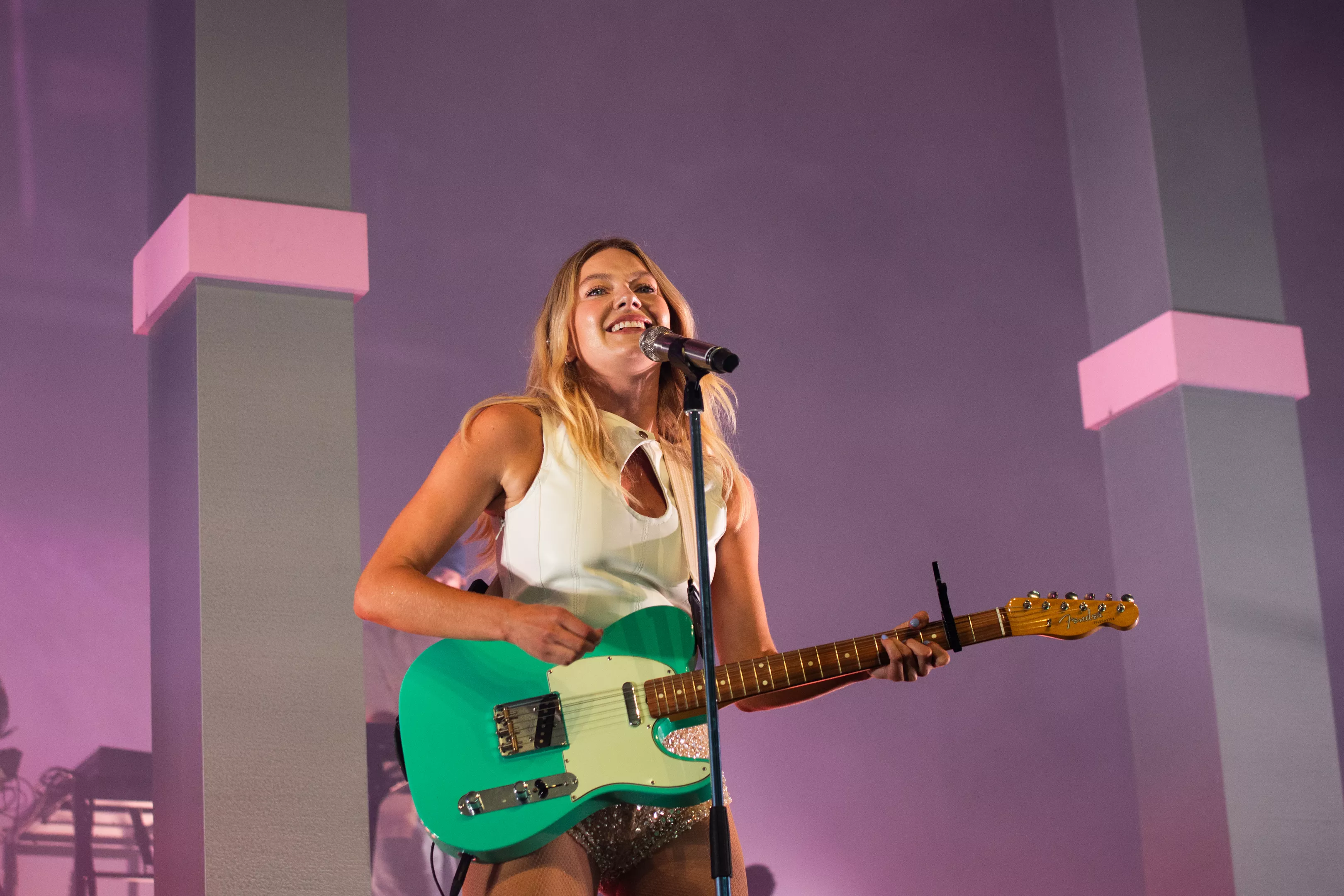 Bilde fra konserten til Astrid S under fjorårets Øyafestival, hvor hun fikk femmer fra GAFFA