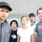 Blue Foundation varmer op for Mew