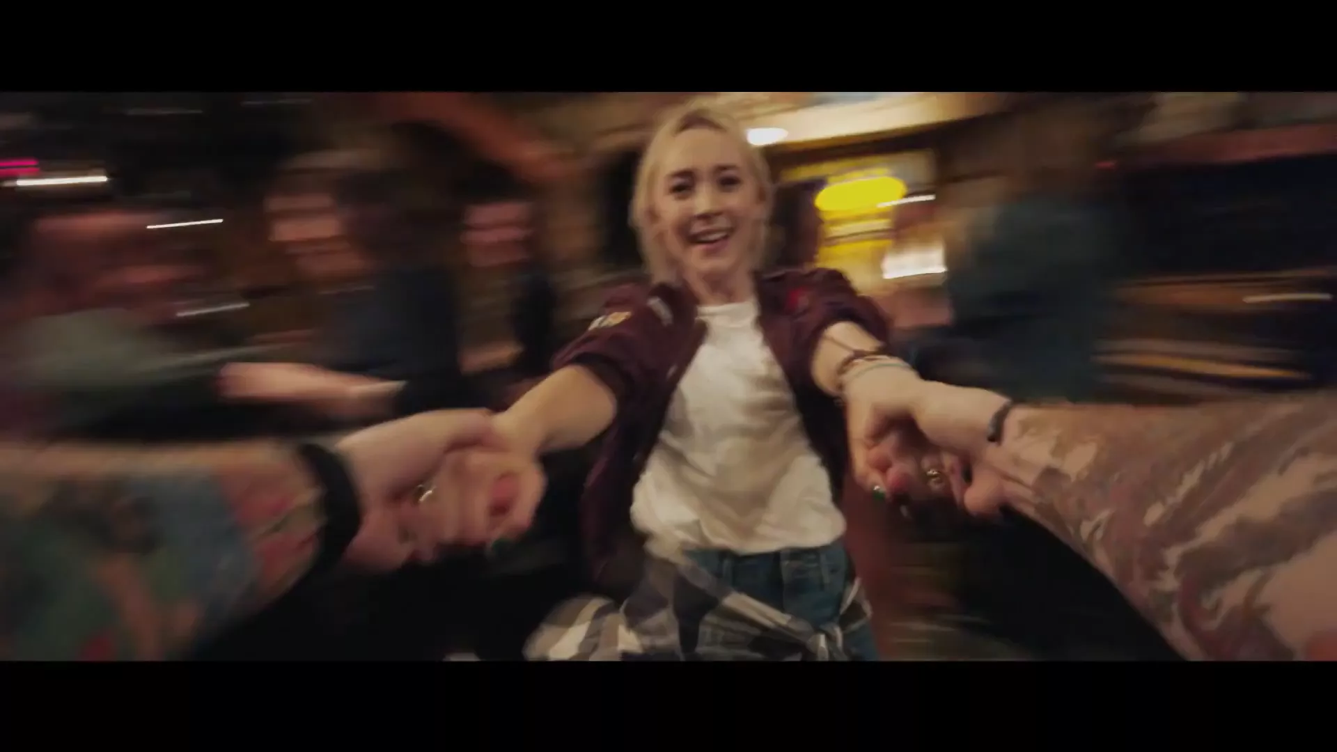 Ed Sheeran danser sig igennem Galways natteliv i ny musikvideo