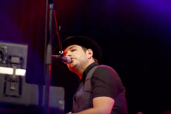 Michael Møller udgiver 31 sange