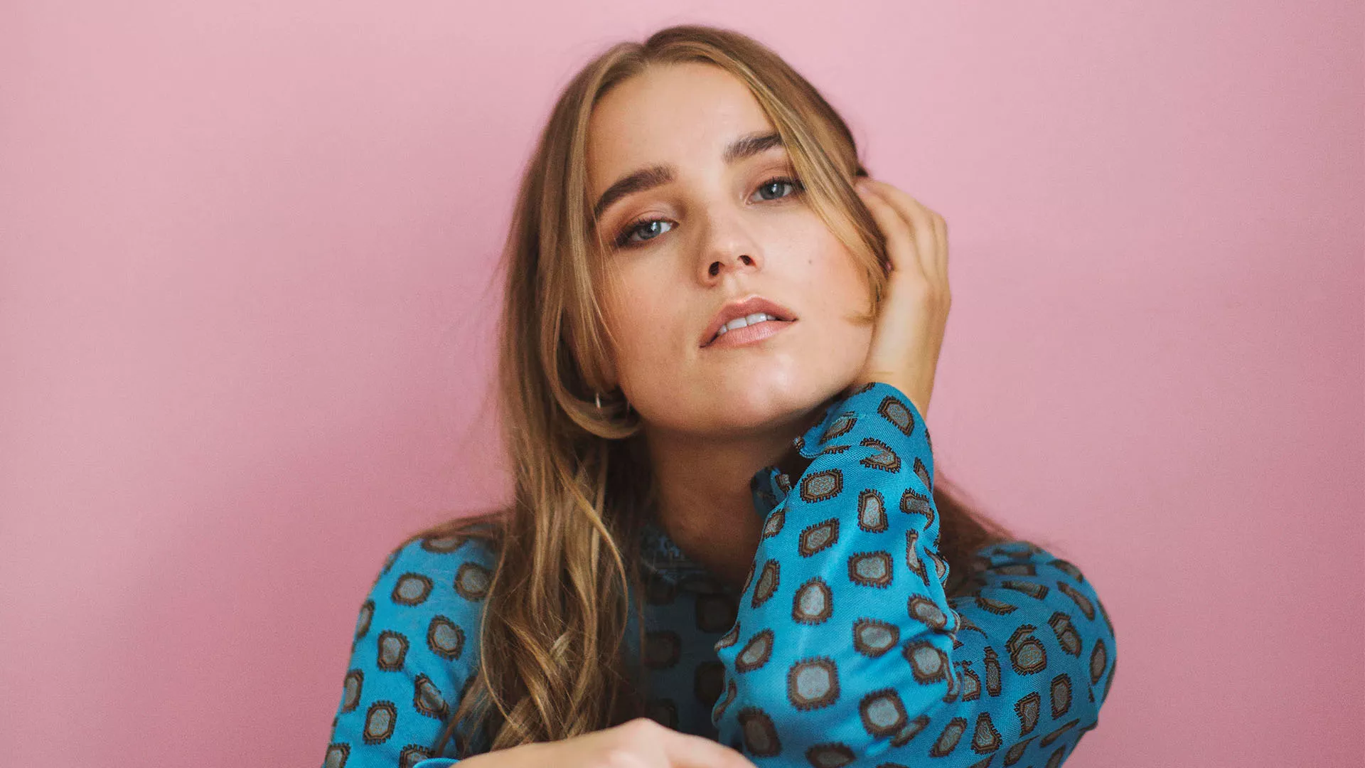 — Eg lar meg inspirere av sterke kvinner som tør å gå utanfor boksen