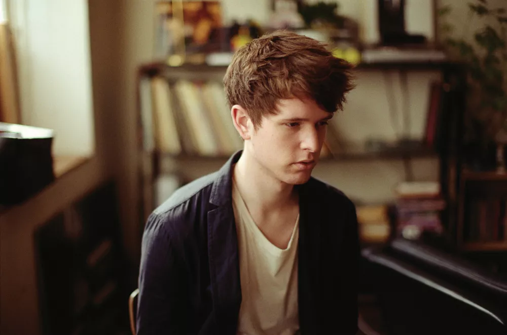James Blake snupper andenpladsen