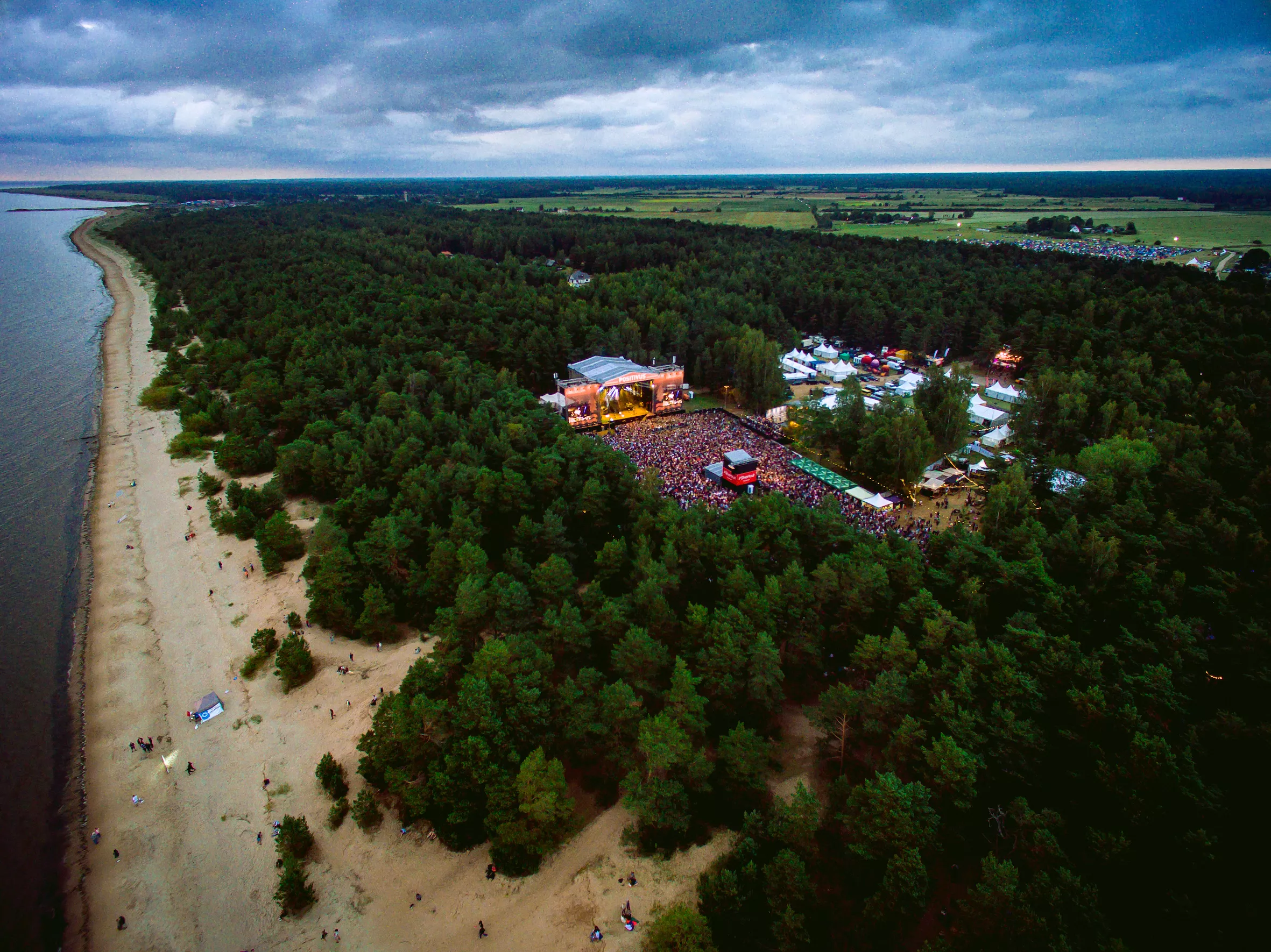 Positivus Festival breddar de musikaliska upplevelserna