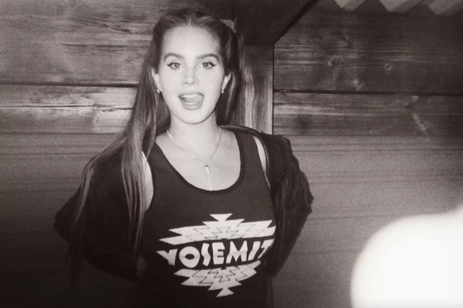 Lana Del Rey klar med ny single – en romantisk klaverballade