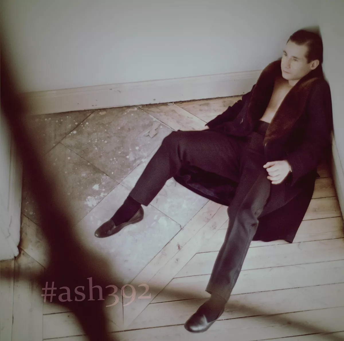 ''Den gula artisten'' verkar vara tillbaka, fast nu är han röd