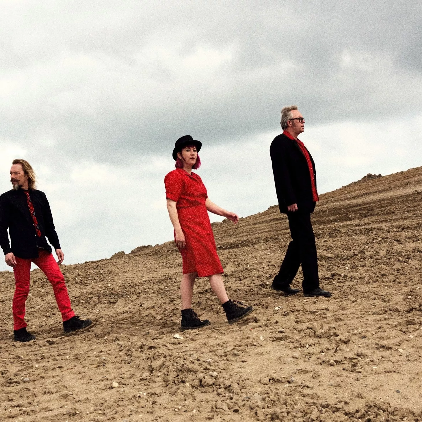 ANMELDELSE: Så sikkert som amen i kirken