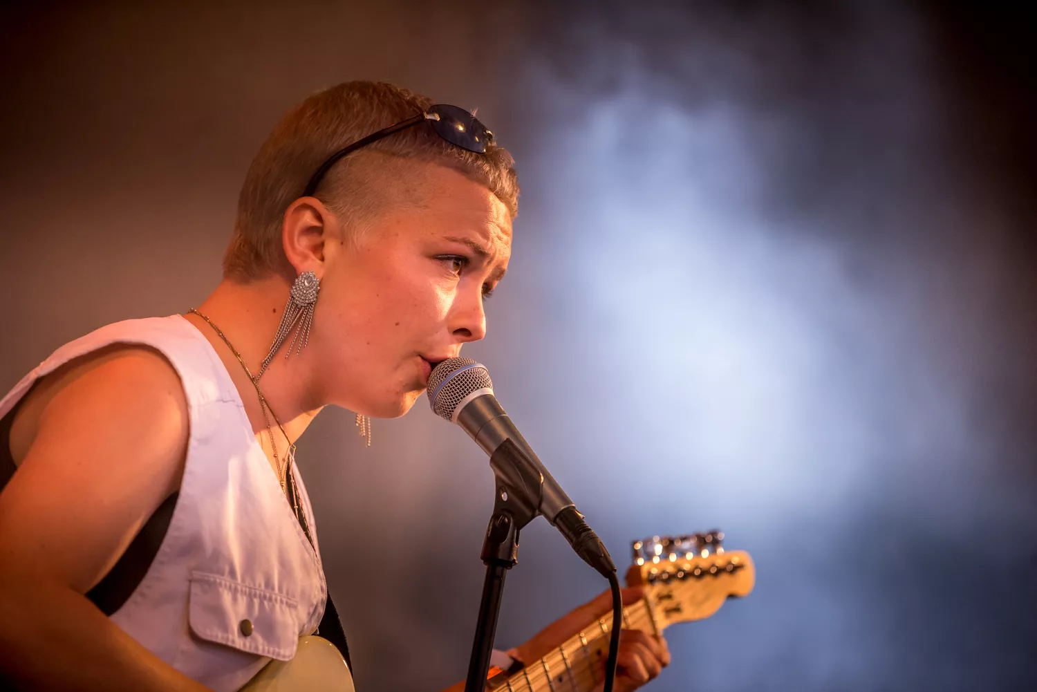 LANDET I MIG: Angående mig annoncerer turné i kølvandet på debutalbum