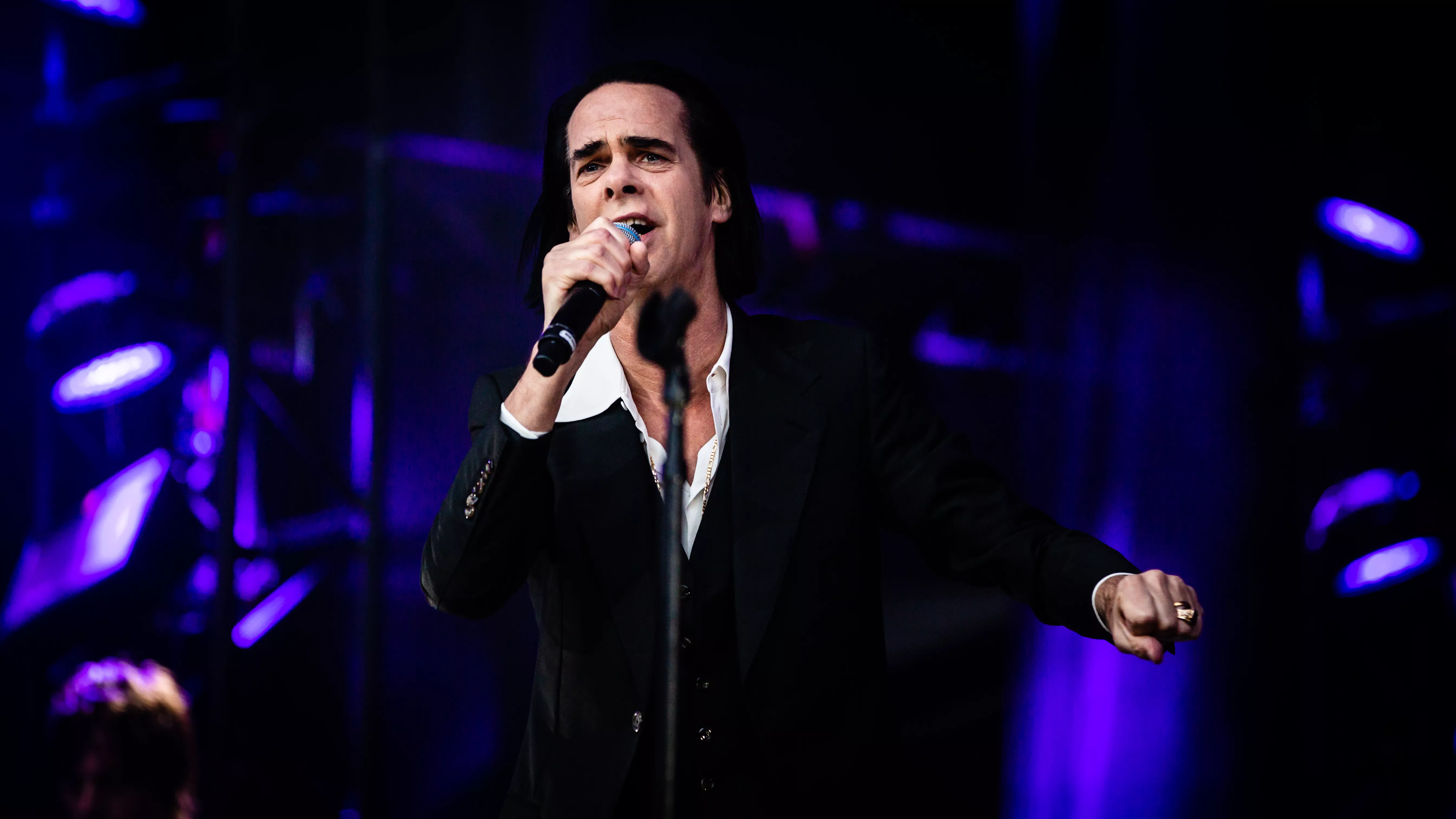 Nick Cave aflyser Europaturné inklusive Danmark