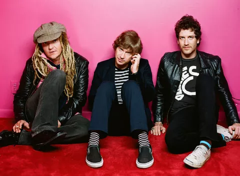 Nada Surf släpper nytt