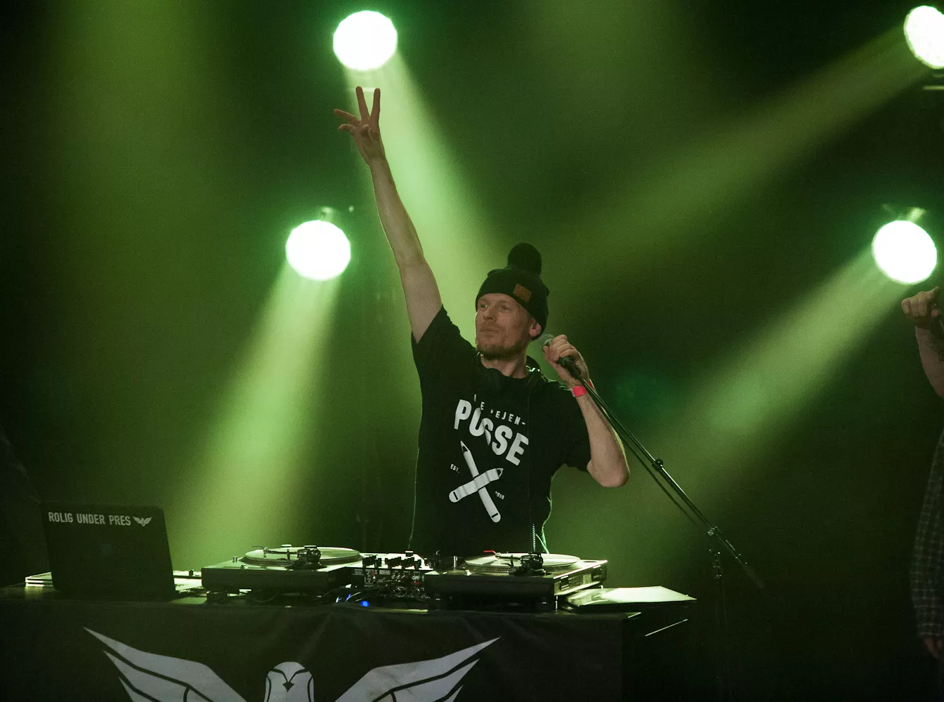 DJ Static skyder turné i gang med ny video