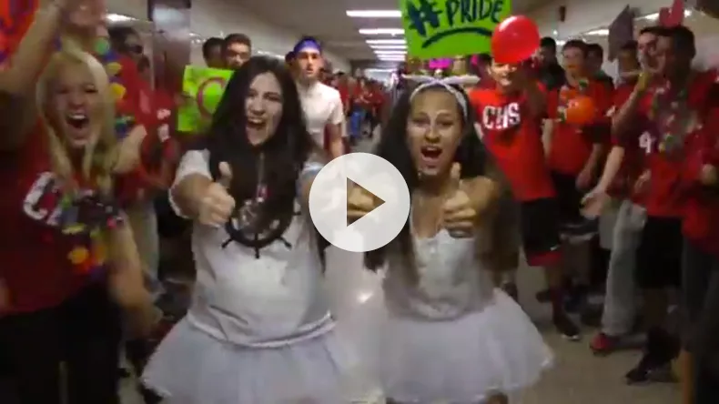 Taylor Swift deler high schools one-take-video af Shake It Off