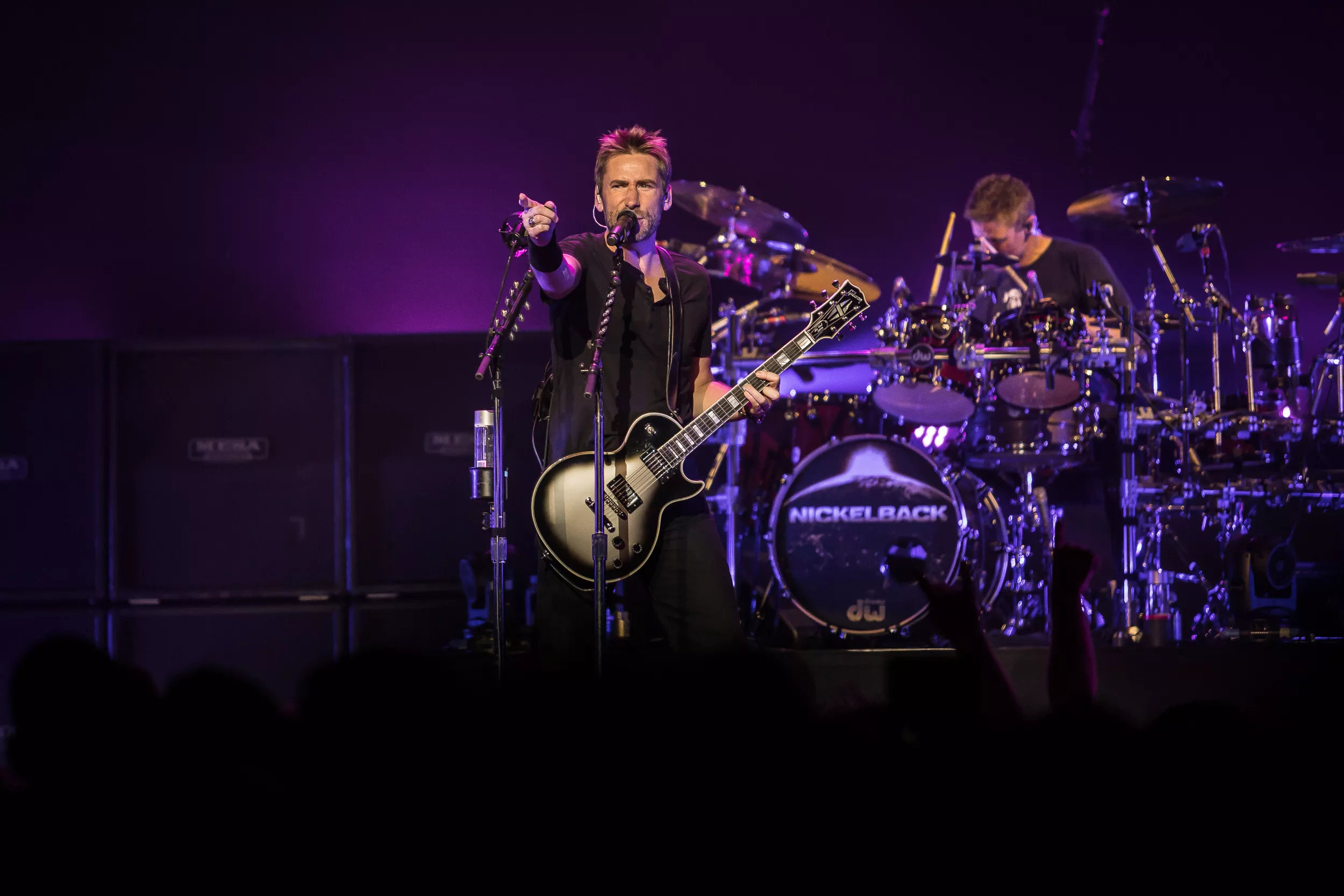 Canadisk politisjef beklager å ha truet med Nickelback som straff til fyllekjørere