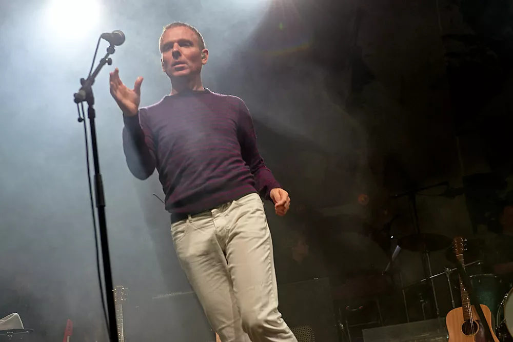 Belle And Sebastian: Plænen, Tivoli