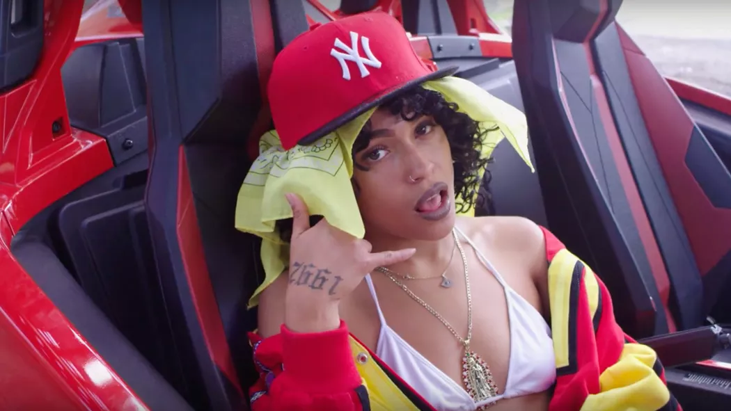 Succesrapper kastede varm suppe på racist