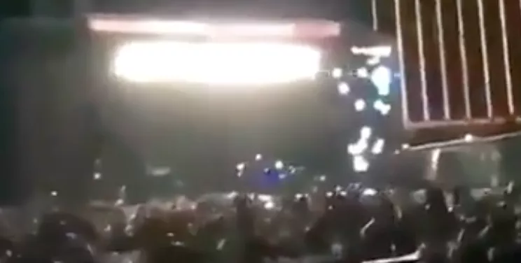 Minst 50 festivalbesökare dödade – polisen går ut med gärningsmannen