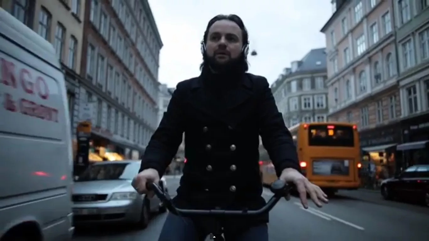 Se Tim Christensen fortolke Depeche Mode 