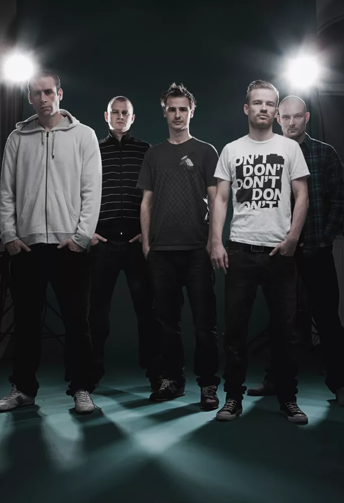 Selvmord annoncerer ekstrakoncert