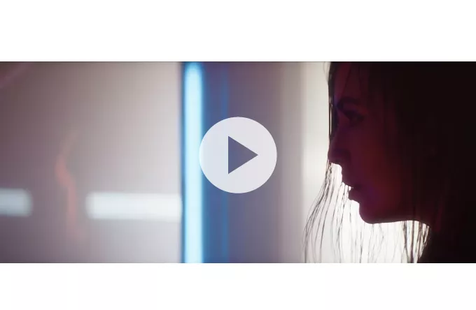 Se Lykke Li forulykke i ny video