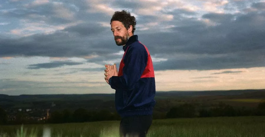 The Blaze-medlem udgiver soloalbum og æstetisk videotrilogi